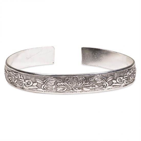 bracelet-en-argent-tribal-miao?size=lotus